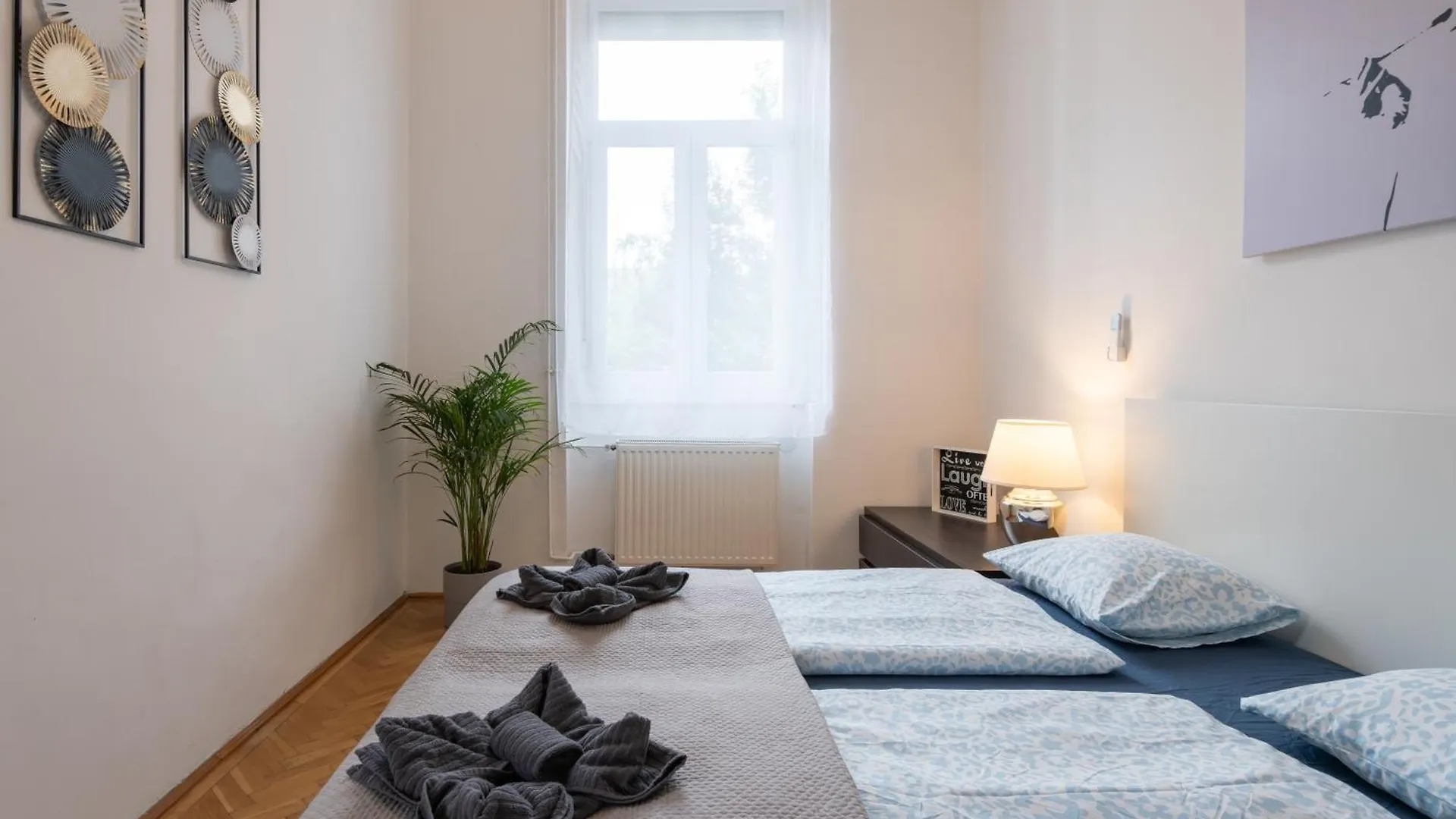 Walnut Tree Apartment Budapest